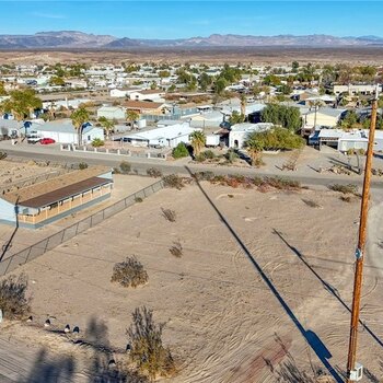 Thumbnail of mobile home lot