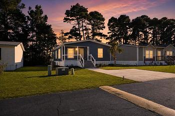 Thumbnail of mobile home
