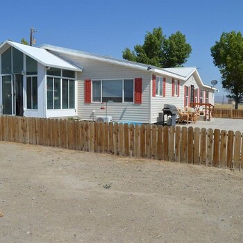 Thumbnail of mobile home