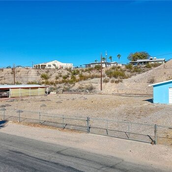 Thumbnail of mobile home lot