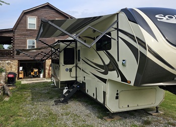 Thumbnail of RV