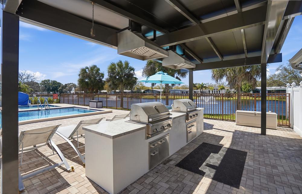 096 Shoreline Amenities  12
