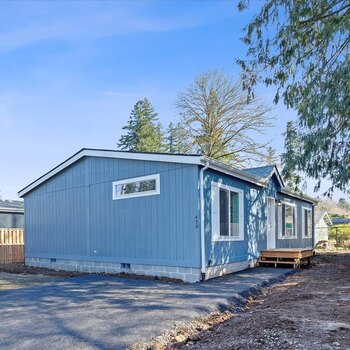 Thumbnail of mobile home