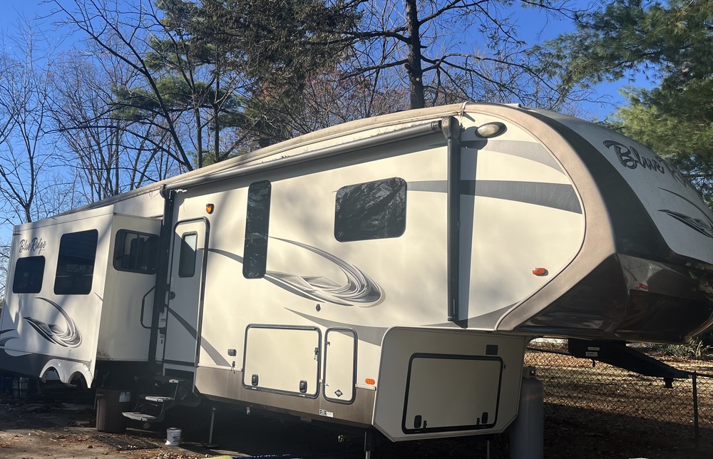 Photo of Rv