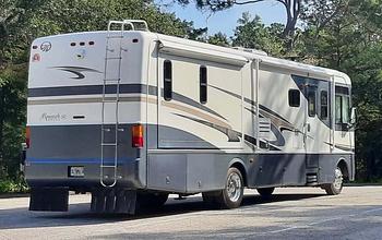 Thumbnail of RV