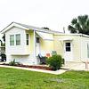 Mobile Home for Sale: 2 Bed 1.5 Bath 1989 Chariot Eagle