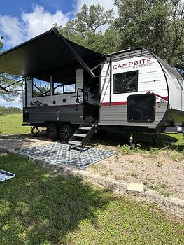Thumbnail of RV