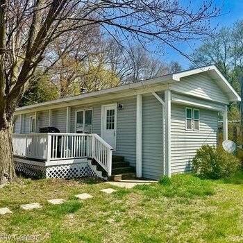 Thumbnail of mobile home