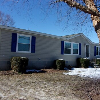 Thumbnail of mobile home