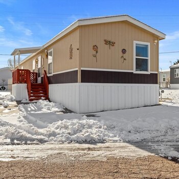 Thumbnail of mobile home