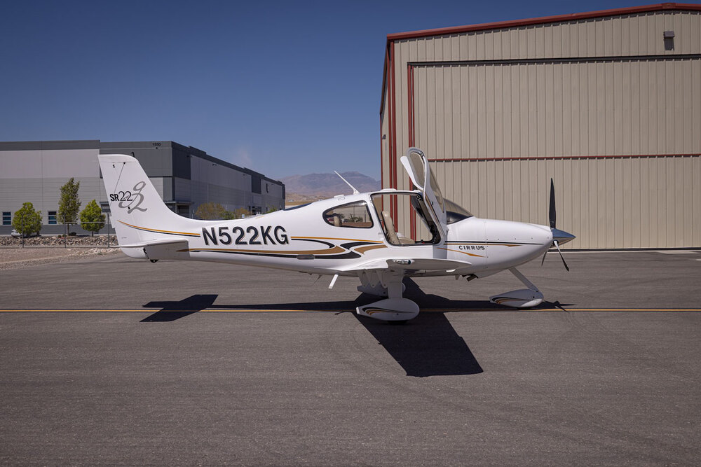 N522KG-2.jpg