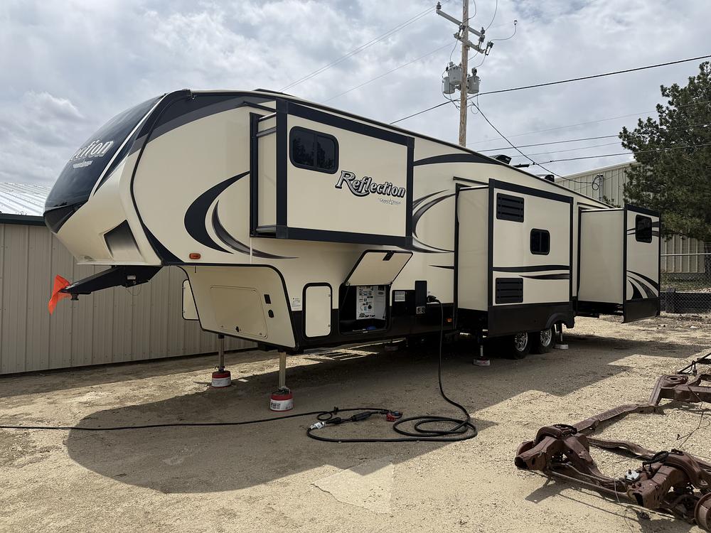 Photo of Rv