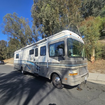 Thumbnail of RV