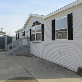 Thumbnail of mobile home