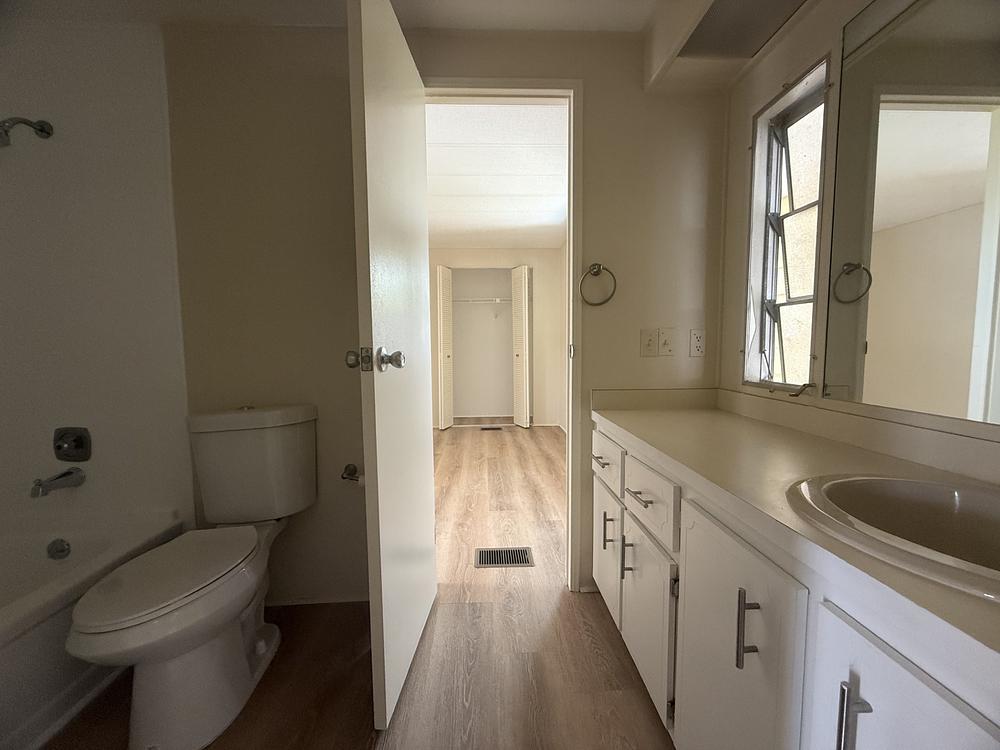 Camelot Lakes Village