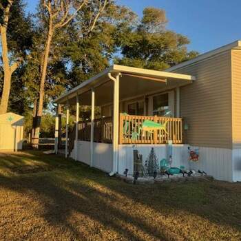 Thumbnail of mobile home