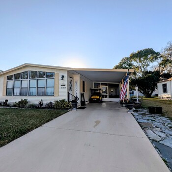 Photo of Stunning 2 Bed/2 Bath