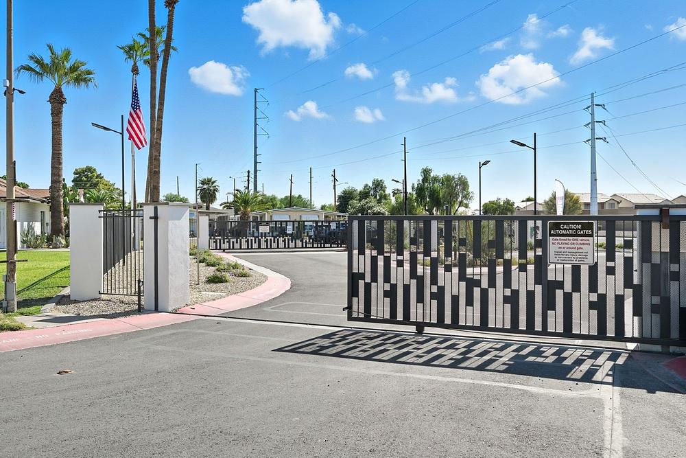 21 6942 W Olive Ave Peoria AZ 85345 USA Exterior DSC 1218