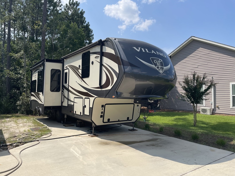 Photo of Rv