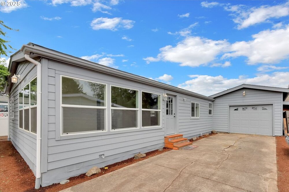 Photo of Mobile Home