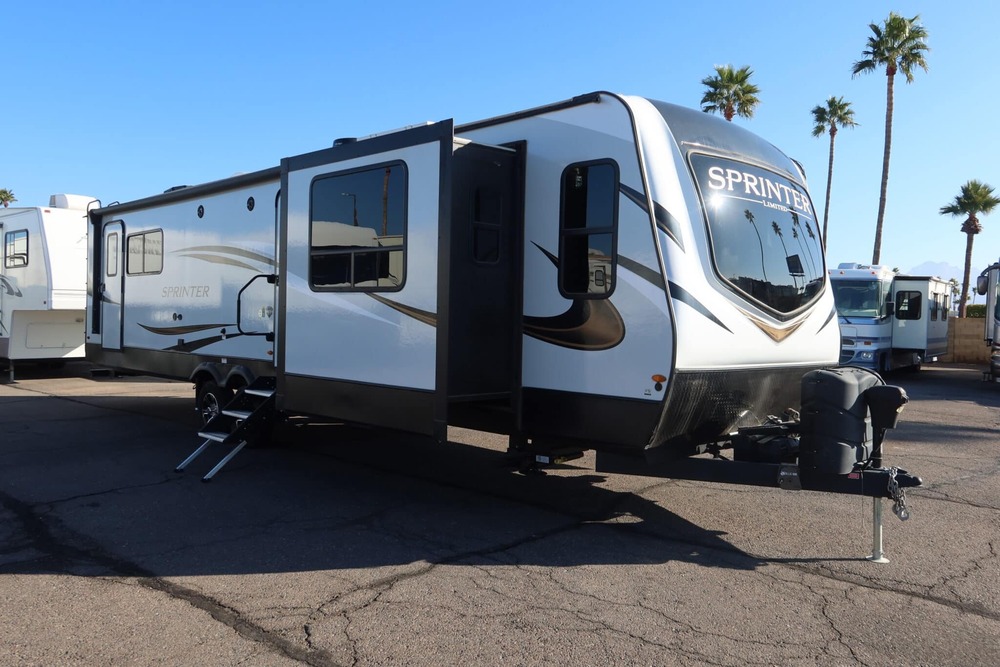 Photo of Rv