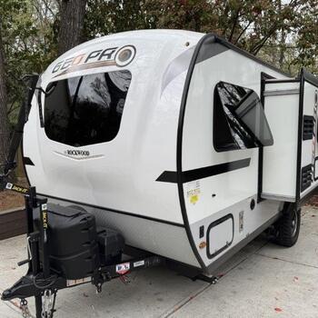 Thumbnail of RV