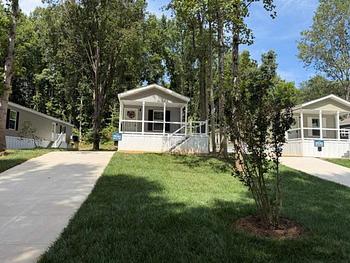 Thumbnail of mobile home