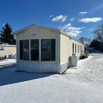Thumbnail of mobile home
