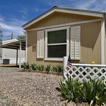 Thumbnail of mobile home