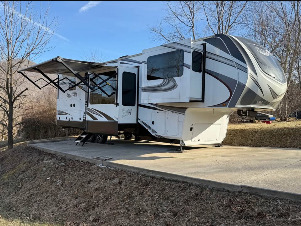 Photo of Rv