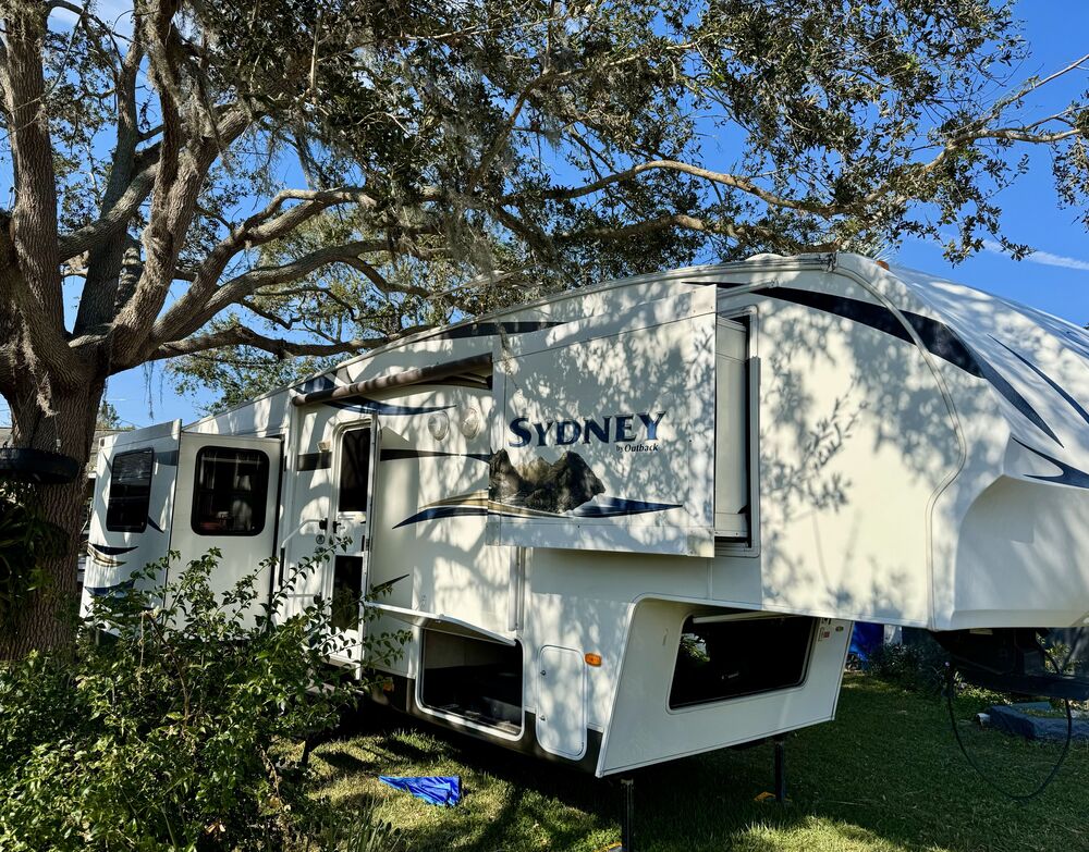 Photo of Rv