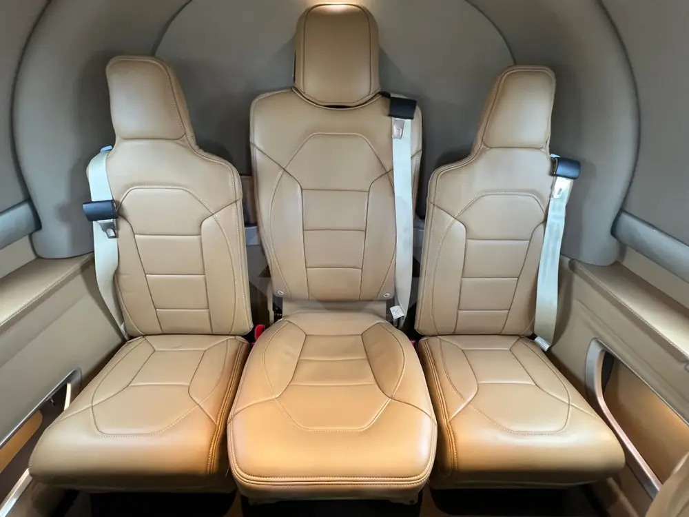 7913/cirrus-vision-jet-g2-plus-2022-flightmarket-id-7913-48226.webp