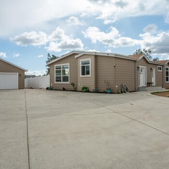 Thumbnail of mobile home