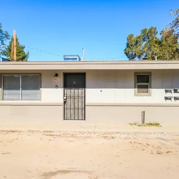 Photo of Charming Mobile Home in Glendale – Your Perfect Oasis Awaits!