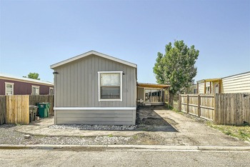 Thumbnail of mobile home