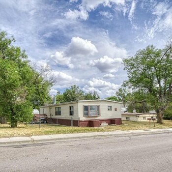 Thumbnail of mobile home
