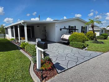 Thumbnail of mobile home