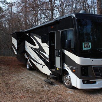 Thumbnail of RV