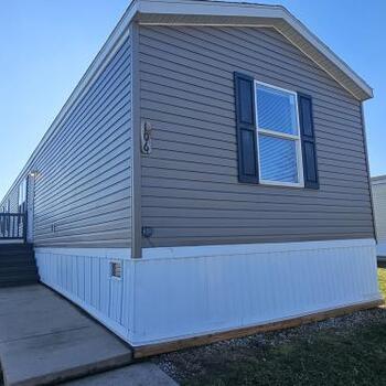 Thumbnail of mobile home