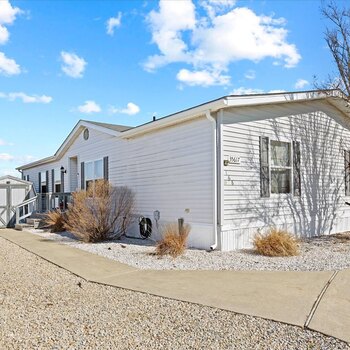 Thumbnail of mobile home