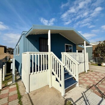Thumbnail of mobile home