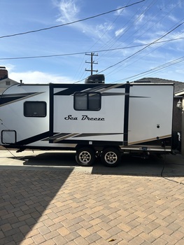Thumbnail of RV