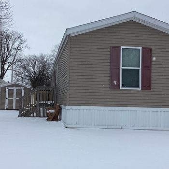 Thumbnail of mobile home