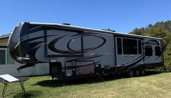 Thumbnail of RV