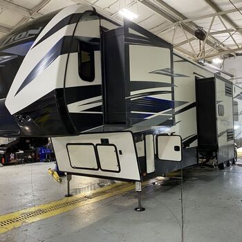 Thumbnail of RV