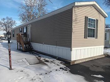 Thumbnail of mobile home