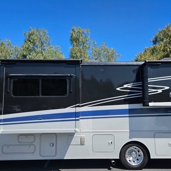 Thumbnail of RV