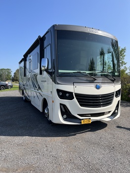 Thumbnail of RV