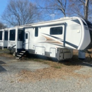 Thumbnail of RV