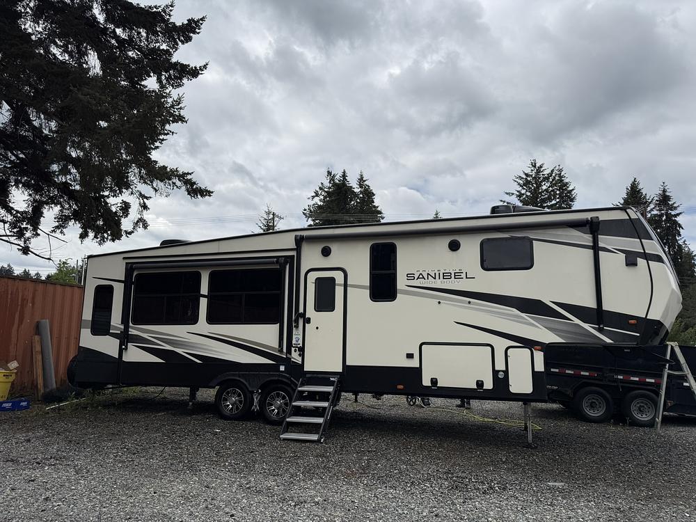 Photo of Rv